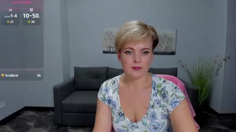 Julia online show from January 2025 10:00:02 AM