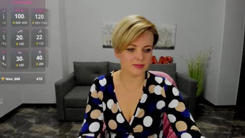 Julia online show from February 2025 03:54:02 PM