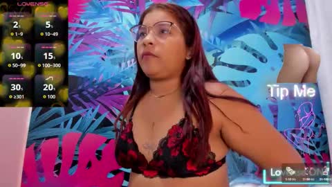 Snapshot of juliaclose chatting on September 2025 12:39:02 PM JuliaClose online show from September 2025 12:39:02 PM