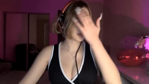 Kate online show from February 2026 06:25:02 PM