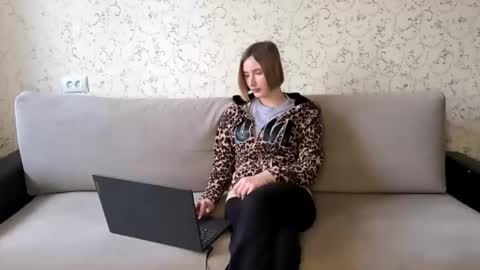 Kate online show from April 2026 02:47:02 PM