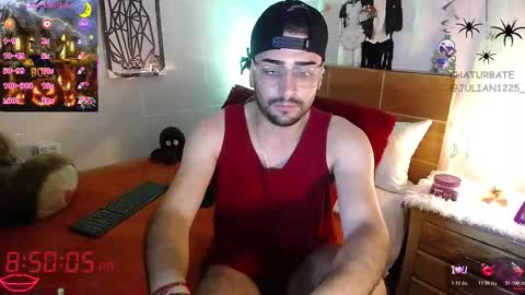 Julian online show from October 2025 01:49:01 AM