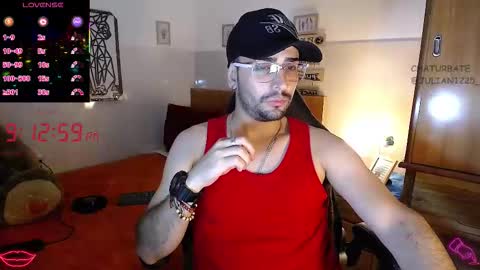 Julian online show from November 2025 02:12:01 AM