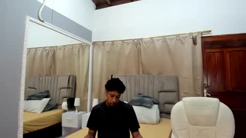 julian billy online show from January 2025 05:37:01 PM