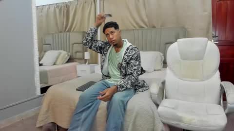 julian billy online show from February 2025 11:19:02 AM