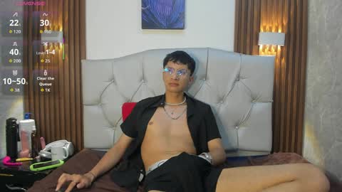 Snapshot of julian_foxxx chatting on May 2026 09:01:02 PM Julian Fox online show from May 2026 09:01:02 PM