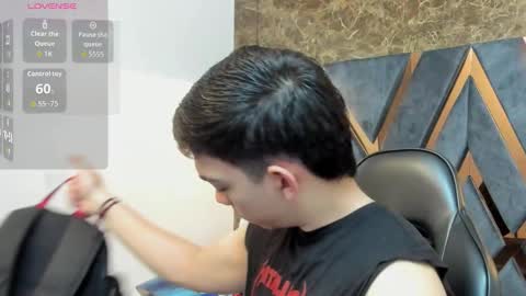 JULIAN  online show from February 2026 11:18:01 AM