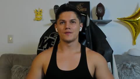 Snapshot of julian_wallace chatting on October 2025 08:46:01 AM julian_wallace online show from October 2025 08:46:01 AM