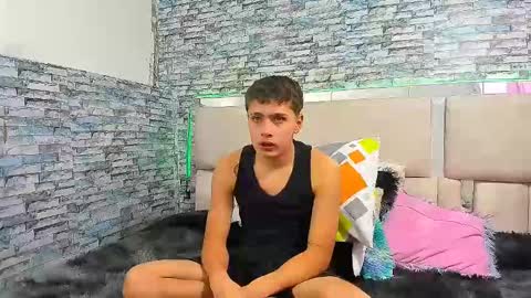 Snapshot of julian_wolf18 chatting on September 2025 01:47:01 PM julian online show from September 2025 01:47:01 PM