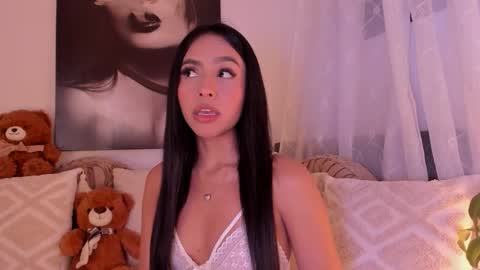 Snapshot of juliana_cute_22 chatting on October 2025 12:22:02 AM Juliana online show from October 2025 12:22:02 AM