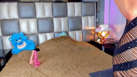 Snapshot of juliana_js_ chatting on January 2025 11:11:01 PM juliana_js_ online show from January 2025 11:11:01 PM