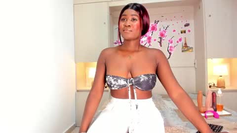 Snapshot of julianablaze chatting on October 2025 04:12:01 AM julianablaze online show from October 2025 04:12:01 AM