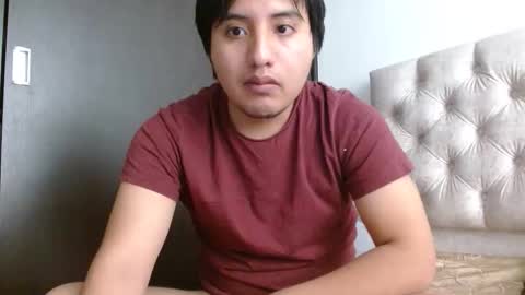 Julian online show from May 2026 09:00:02 PM