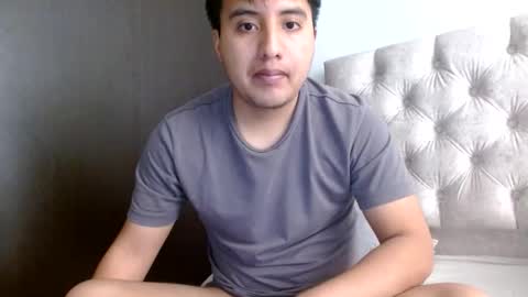 Snapshot of julianalvarez95 chatting on June 2026 04:23:01 PM Julian online show from June 2026 04:23:01 PM
