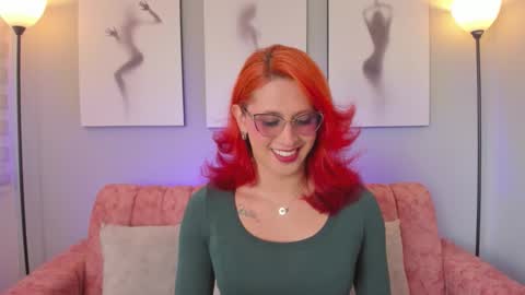 Snapshot of julianna_saenz chatting on September 2025 01:23:01 PM Juliana online show from September 2025 01:23:01 PM