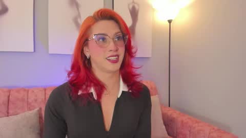 Snapshot of julianna_saenz chatting on September 2025 11:45:01 AM Juliana online show from September 2025 11:45:01 AM