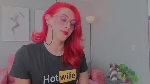 Snapshot of julianna_saenz chatting on February 2026 08:53:01 PM Juliana online show from February 2026 08:53:01 PM