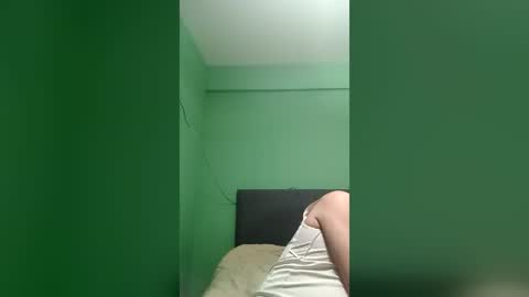 juliano_2020 online show from June 2026 07:25:02 PM
