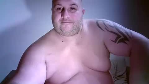 Juliano online show from November 2025 02:11:01 AM