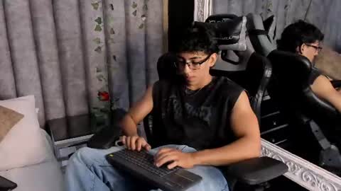 Snapshot of julianrouss chatting on July 2026 08:44:02 PM Julian online show from July 2026 08:44:02 PM