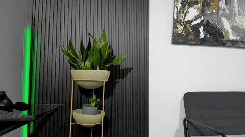 Snapshot of juliansexxx16 chatting on February 2026 12:18:02 AM Julian online show from February 2026 12:18:02 AM