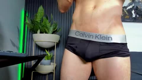 Snapshot of juliansexxx16 chatting on February 2026 10:41:02 PM Julian online show from February 2026 10:41:02 PM