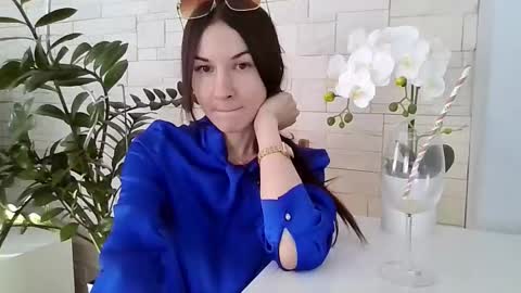 Julia online show from February 2026 02:05:01 PM