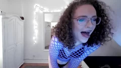 Snapshot of juliasometimes chatting on December 2025 04:56:01 PM juliasometimes online show from December 2025 04:56:01 PM