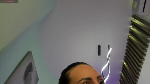 Snapshot of juliasprouse_ chatting on January 2025 04:45:01 AM Julias online show from January 2025 04:45:01 AM