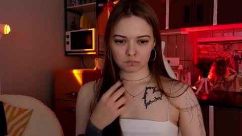 julidropp online show from February 2026 12:45:01 PM