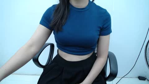 julie9x online show from June 2026 09:30:01 PM