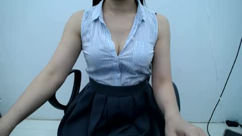 julie9x online show from July 2026 10:24:02 PM