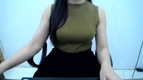 julie9x online show from August 2026 09:07:01 PM