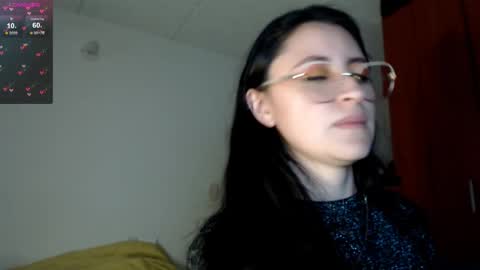 Snapshot of julie_autmn_ chatting on February 2025 10:43:02 PM yules online show from February 2025 10:43:02 PM