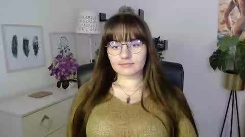 Snapshot of julie_extasy chatting on September 2025 12:40:01 PM Julie online show from September 2025 12:40:01 PM