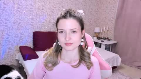 Julie online show from December 2024 07:40:01 PM