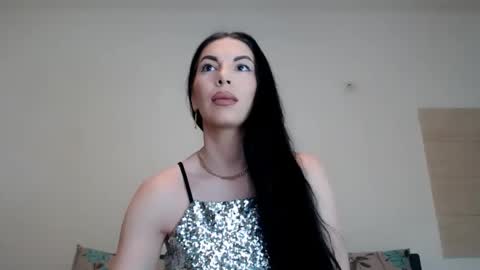 julie_queenxx online show from February 2026 02:15:02 AM