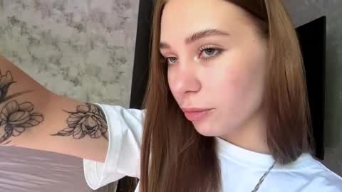 Snapshot of juliebeshears chatting on April 2026 06:31:02 AM juliebeshears online show from April 2026 06:31:02 AM