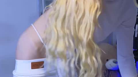 Julia online show from February 2026 01:14:02 PM