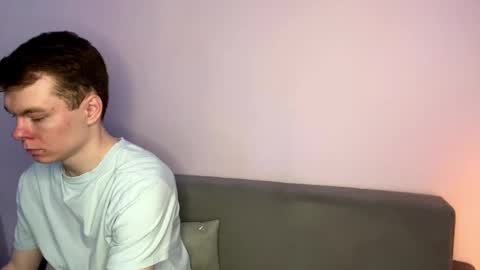 Julie and Thomas online show from April 2026 07:50:02 AM