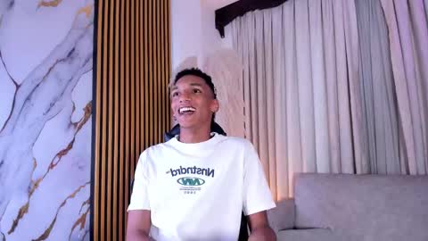 Julien online show from February 2026 12:01:02 PM