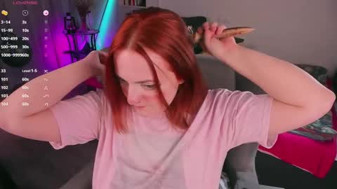 Snapshot of juliet_schoolgirl chatting on February 2025 06:16:01 PM Juliet online show from February 2025 06:16:01 PM