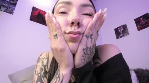 juliet_sourire online show from March 2025 03:24:01 PM