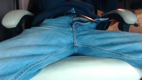 Snapshot of juliet_whiskey_foxtrot chatting on January 2025 05:54:02 PM Juliet Whiskey Foxtrot online show from January 2025 05:54:02 PM