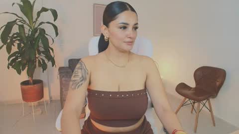Julieta92  online show from March 2026 05:19:02 PM