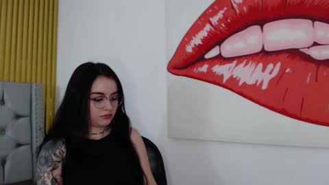 Julieta online show from March 2025 01:53:02 PM