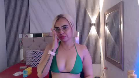 julieta__fox_ online show from March 2026 12:38:02 AM