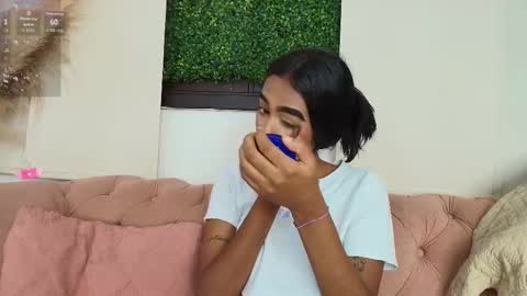 Juli online show from October 2025 07:19:02 PM