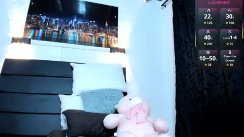 Julieta  online show from October 2025 10:59:02 AM