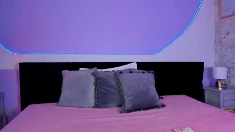 Snapshot of julieta_cortes__ chatting on December 2025 12:14:02 PM Julieta online show from December 2025 12:14:02 PM